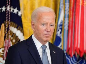 Nhiều thành viên Đảng Dân chủ lo ông Biden mất ghế tổng thống