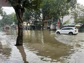 Hôm nay, triều cường đạt đỉnh kết hợp mưa lớn có thể gây ngập nhiều khu vực ở TP.HCM