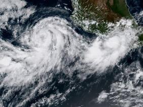 Bão Norma đổ vào bờ biển Mexico, suy yếu thành bão nhiệt đới