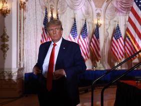 Hạ viện Mỹ lấy được các bản khai thuế trong 6 năm của ông Trump