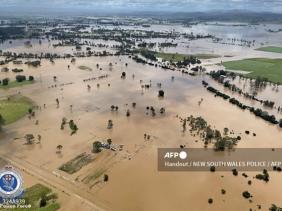 Mưa lũ đe dọa, Australia sơ tán hàng chục nghìn người trong đêm