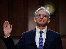Nghị sĩ Mỹ đề nghị luận tội bộ trưởng Tư pháp vì lệnh khám xét nhà ông Trump