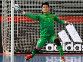 Hồ Văn Ý lọt top 10 thủ môn futsal xuất sắc nhất thế giới 2021