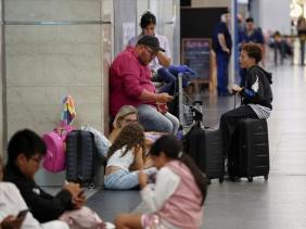 Hơn 400 chuyến bay bị hủy, hàng không Argentina tê liệt vì đình công