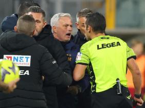 HLV Mourinho bị đuổi, Roma thua sốc trước đội 27 năm không thắng tại Serie A