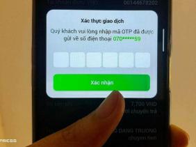 Ngân hàng đua tăng phí SMS Banking