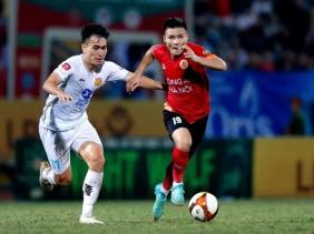  'Quang Hải sẽ khoác áo Urawa Reds hay trở thành cầu thủ của Consadole Sapporo?'