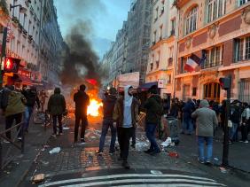 Chuyện gì đang xảy ra tại Paris