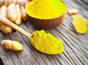 Tinh bột nghệ với công dụng thần kỳ nhưng đại kỵ với nhóm người sau