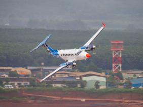 Bay hiệu chuẩn kỹ thuật hệ thống Radar và ADS-B tại sân bay Long Thành