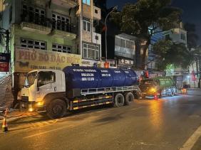 Hỗ trợ các hộ dân bị ảnh hưởng do sự cố bùn thải phun trào vì khoan ngầm Metro