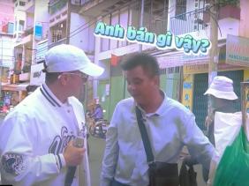 Đọc xong bài viết, Đàm Vĩnh Hưng 'lén' xuống chợ Tân Định song ca cùng chàng trai khiếm thị