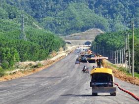 Cao tốc Quảng Ngãi - Hoài Nhơn đang thi công thế nào?