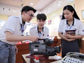 Xét tuyển khối ngành Khoa học xã hội và nhân văn: Giải tỏa băn khoăn về việc làm, học phí