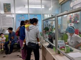 Nhiều dịch bệnh đang "bủa vây" trẻ nhỏ khi thời tiết chuyển mùa