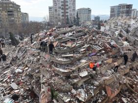 Động đất ở Thổ Nhĩ Kỳ, Syria: Hạ tầng hư hại diện rộng cản trở cứu trợ