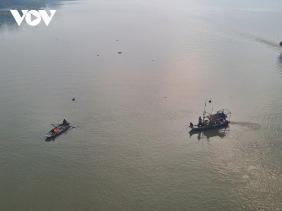 Tìm thấy thi thể 2 nữ sinh lớp 9 nghi nhảy cầu ở Bắc Ninh