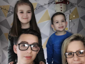 Phát hiện bị ung thư ruột nhờ dấu hiệu lạ khi đi vệ sinh