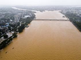Tin lũ khẩn cấp trên sông Hương