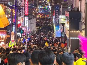 Người Việt ở Seoul: "Không ai nghĩ sẽ xảy ra chen chúc tới mức không thoát được"