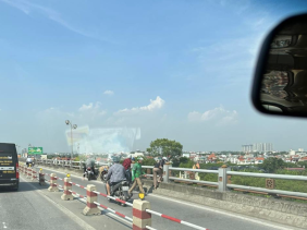CSGT Hà Nội bác thông tin vụ tai nạn 1 người rơi khỏi cầu Thanh Trì tử vong
