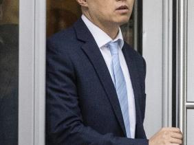 'Ông trùm' tiền ảo ngã ngựa, sàn Binance lao đao