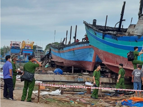 UBND tỉnh Bình Thuận ra công văn hỏa tốc chỉ đạo khắc phục hậu quả vụ cháy 11 tàu cá