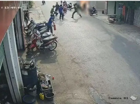 Vụ chồng đổ xăng lên người, ôm vợ tự thiêu: Diễn biến mới nhất