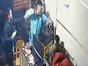 Vụ tài xế xe công nghệ bị tố đánh người giữa đêm ở Hà Nội: Công an vào cuộc