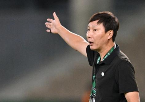 Truyền thông Hàn Quốc: Háo hức chờ HLV Kim Sang Sik