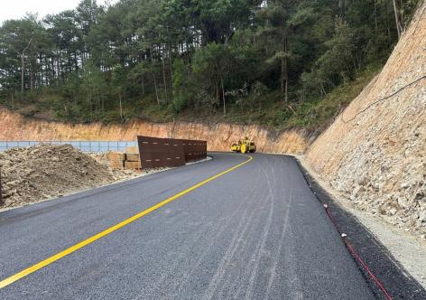 Thông tuyến đèo Mimosa sau 10 ngày sạt lở gây đứt gãy