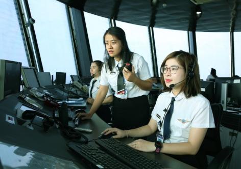 Ngành hàng không tối ưu điều hành bay, chia sẻ áp lực chi phí