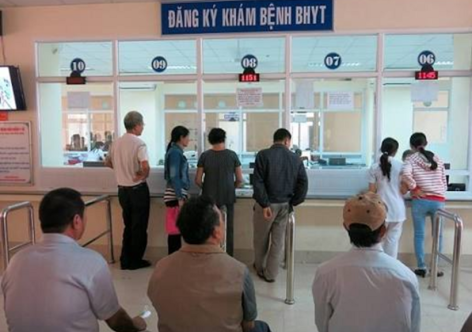 Từ 1/7, khám ngoại trú trái tuyến có thể được BHYT thanh toán 50%: Điều kiện ra sao?