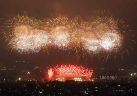 Các tuyến đường bị cấm khi đi xem pháo hoa tại Sân vận động Mỹ Đình tối nay