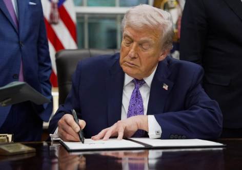 Rộ tin chính quyền ông Trump định viết lại lịch sử