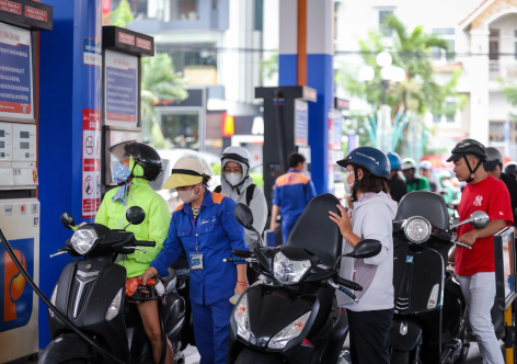Kịch bản nào cho giá xăng dầu trong nước?