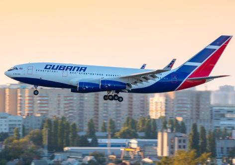 Cuba cạn nhiên liệu hàng không, sân bay lớn nhất ngừng tiếp nhiên liệu một tháng