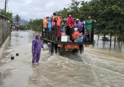Lãnh đạo xã Hòa Thịnh lên tiếng về thông tin mạng xã hội nói 'lũ làm hàng trăm người chết'