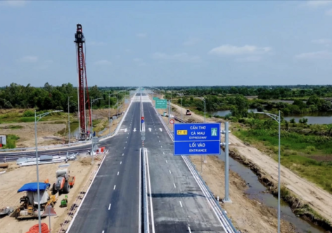 Kiên quyết xử lý nhà thầu "kéo lùi" tiến độ cao tốc Cần Thơ - Cà Mau