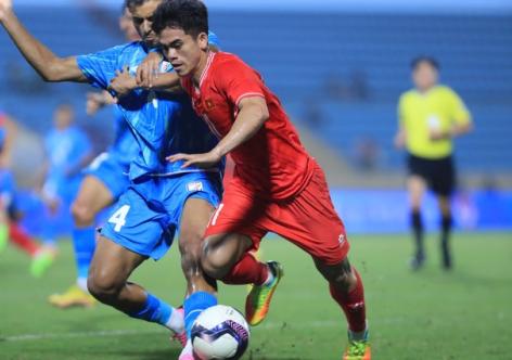 Đội tuyển Việt Nam: Ai đang ngóng thầy Kim, chờ chuyến tàu cuối đến AFF Cup?