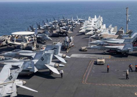 Mỹ điều 10.000 binh sĩ, hàng chục máy bay, tàu chiến phong tỏa eo biển Hormuz