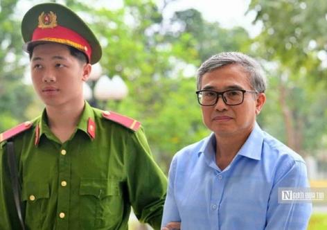 Cựu Thứ trưởng Hoàng Quốc Vượng hầu tòa