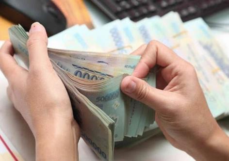 Lương tối thiểu có "đuối sức" trước giá cả sinh hoạt ở thành phố lớn như Hà Nội, TP.HCM?