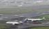 Nhật Bản: 2 máy bay va chạm mạnh trên đường băng