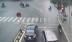 ‘Ô tô vượt đèn đỏ' nhường đường xe cấp cứu bị phạt nguội: Cục CSGT nói gì?
