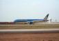 Lần đầu tiên máy bay Boeing 787 hạ cánh xuống sân bay Long Thành