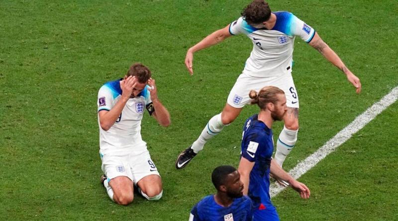 Sự tiếc nuối của Kane khi không dứt điểm được trận đấu với Mỹ. Ảnh: AFP