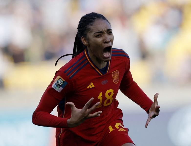 danh bai ha lan o hiep phu tay ban nha lan dau tien vao ban ket world cup nu 3