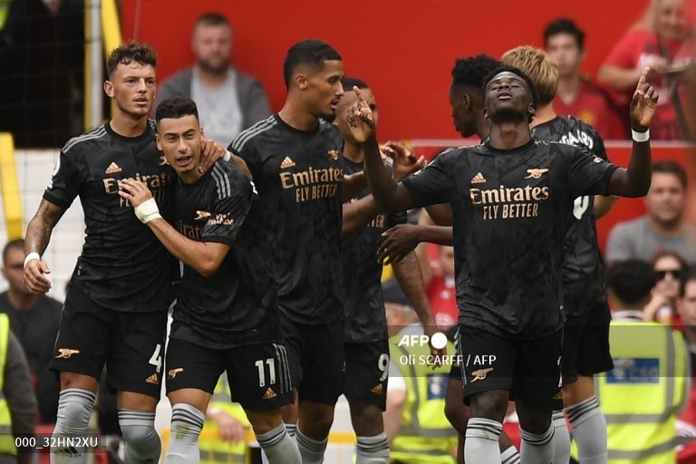 Arsenal ăn mừng bàn thắng của Saka. Ảnh: AFP