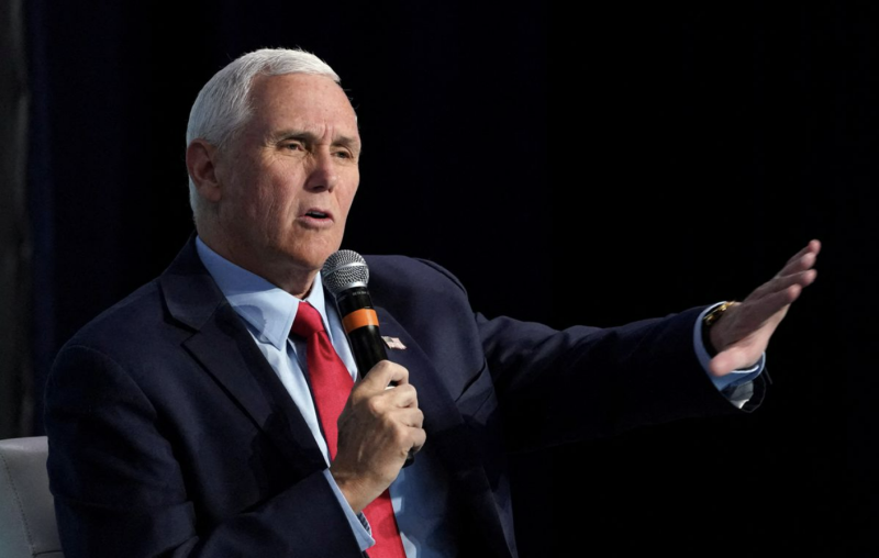 cuu pho tong thong my mike pence ra lam chung trong cuoc dieu tra ong trump